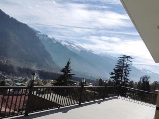 Shingar Regency Hotel Manāli Kültér fotó