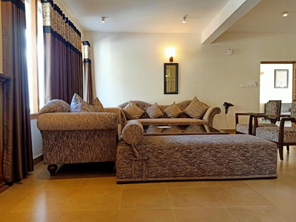 Shingar Regency Hotel Manāli Kültér fotó