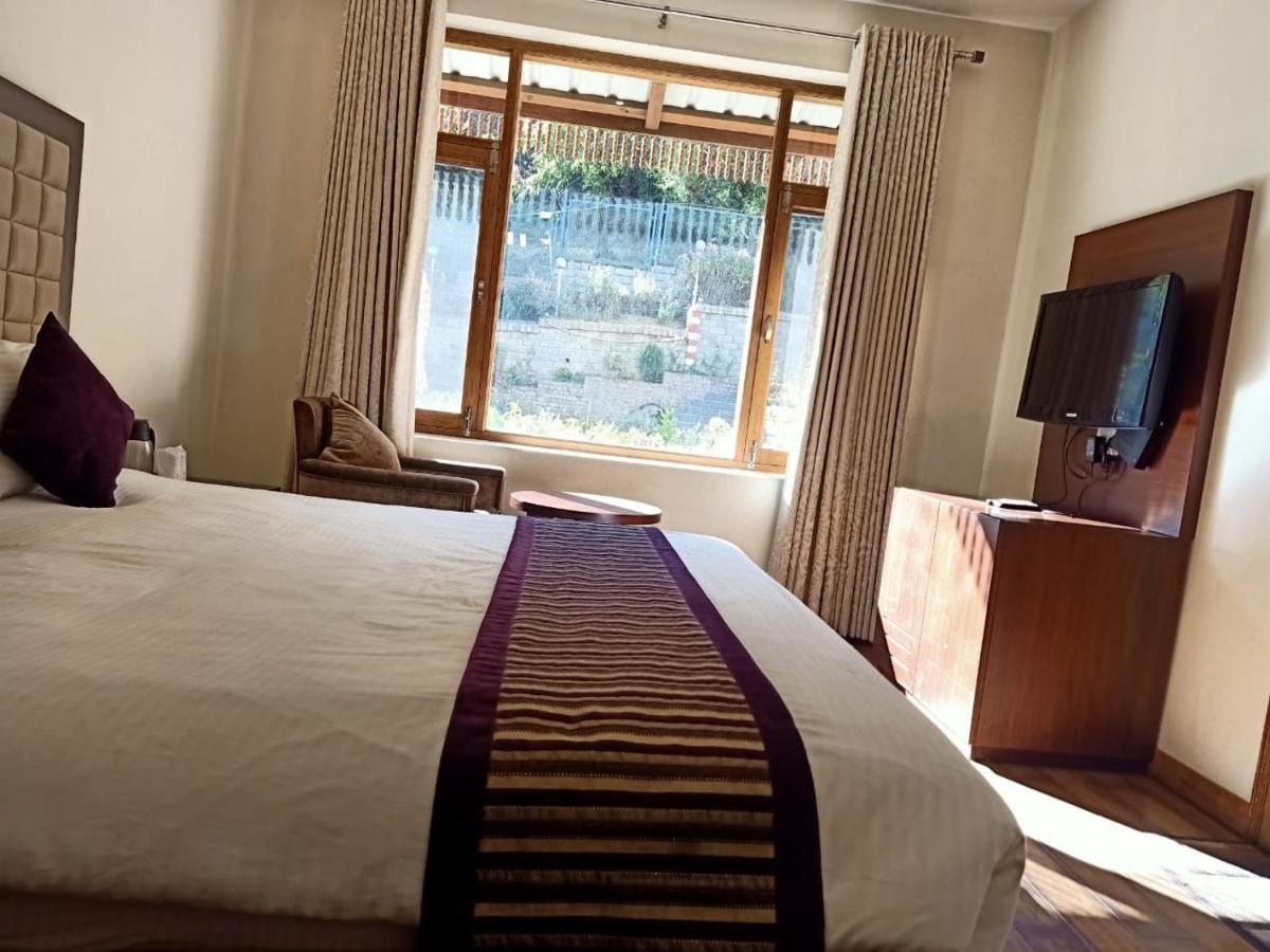 Shingar Regency Hotel Manāli Kültér fotó