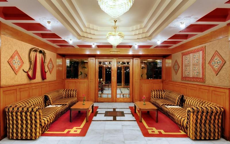 Shingar Regency Hotel Manāli Kültér fotó