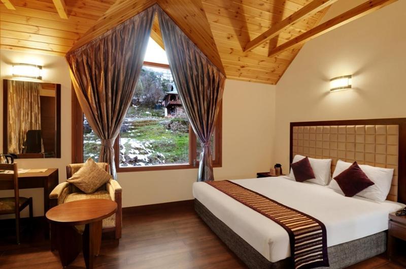 Shingar Regency Hotel Manāli Kültér fotó