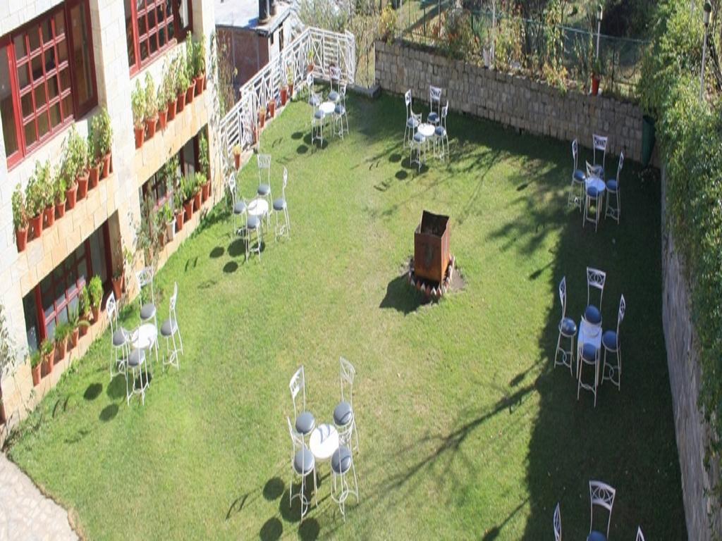 Shingar Regency Hotel Manāli Kültér fotó