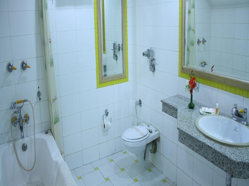 Shingar Regency Hotel Manāli Kültér fotó