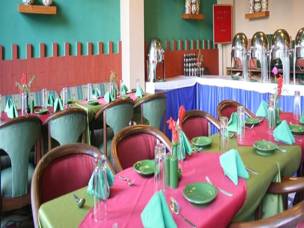 Shingar Regency Hotel Manāli Kültér fotó