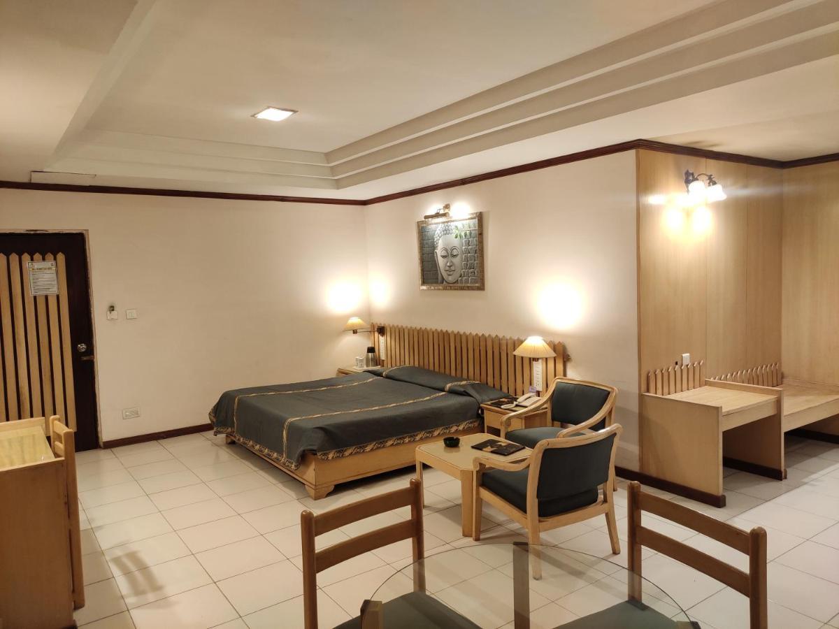 Shingar Regency Hotel Manāli Kültér fotó